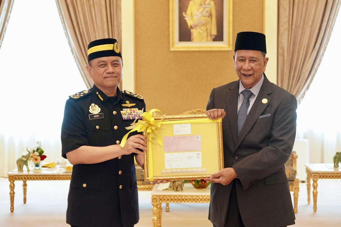 KP JPJ SEMBAH MENGADAP SULTAN KEDAH DI ISTANA ANAK BUKIT